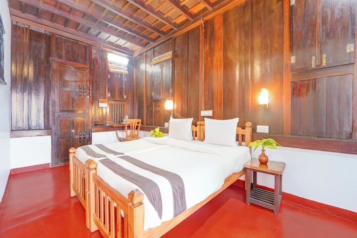 Room 3 of 25