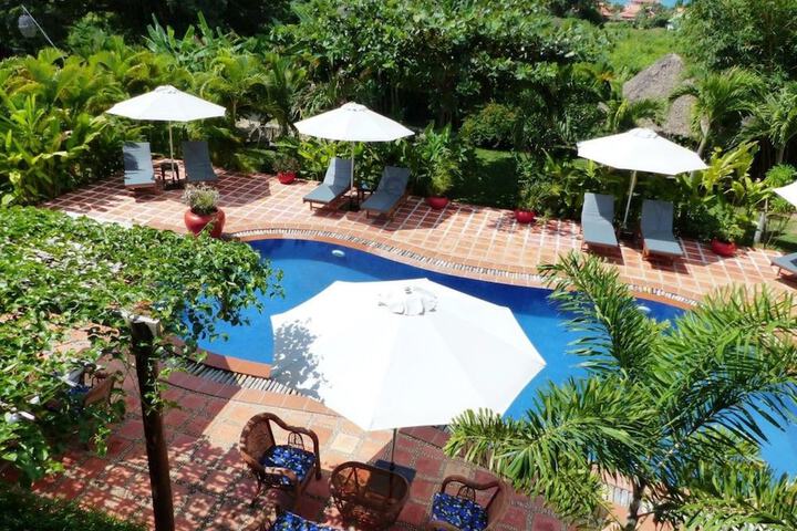 Hotel Pool