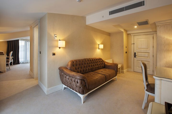 Room 41 of 114