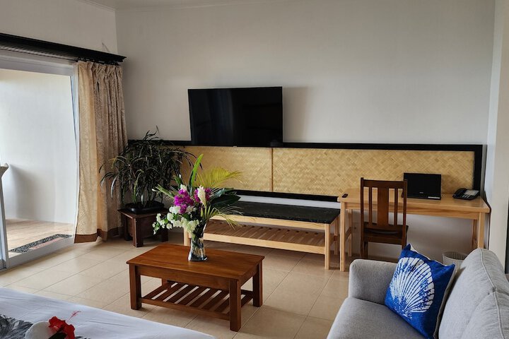 Room 4 of 30