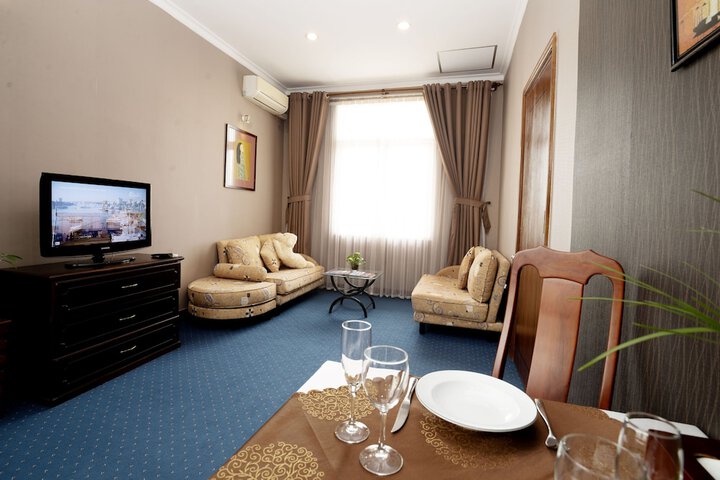 Room 16 of 42