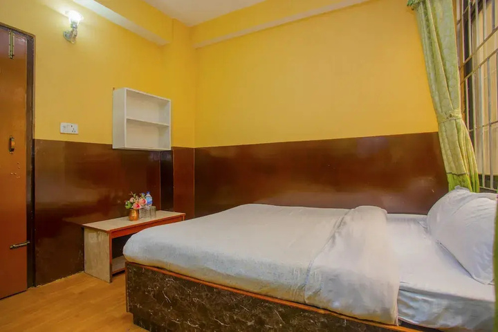 Room 5 of 24