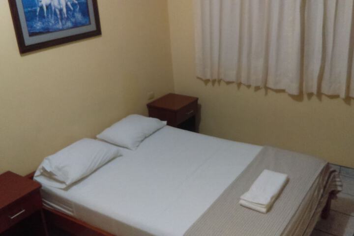 Room 13 of 30