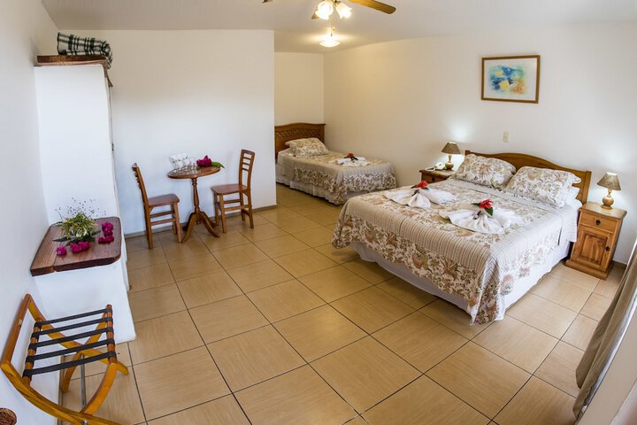 Room 11 of 48