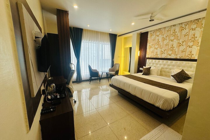 Room 18 of 30