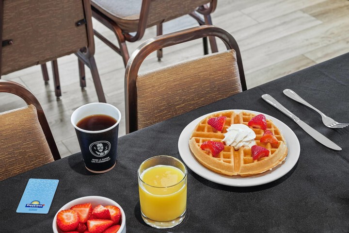 Breakfast/Coffee Service 36 of 49