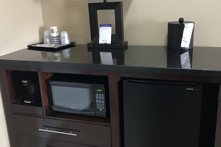 Room 9 of 40