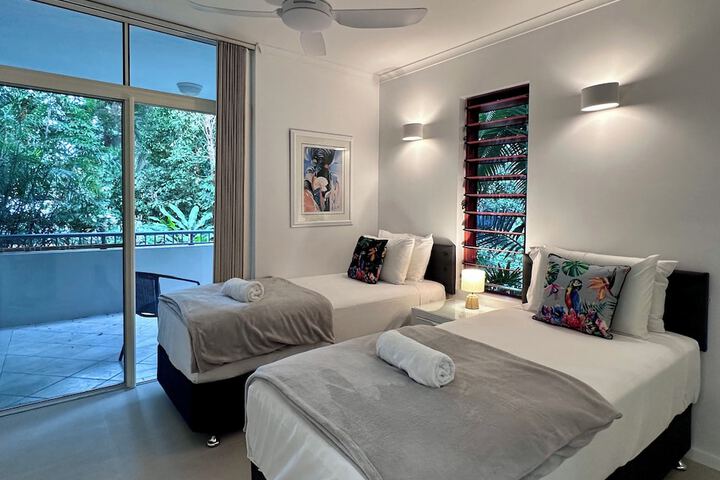 Room 15 of 151