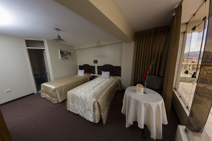 Hotel De La Villa Hermoza
