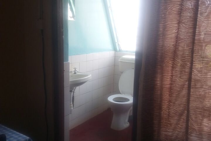 Room 8 of 24
