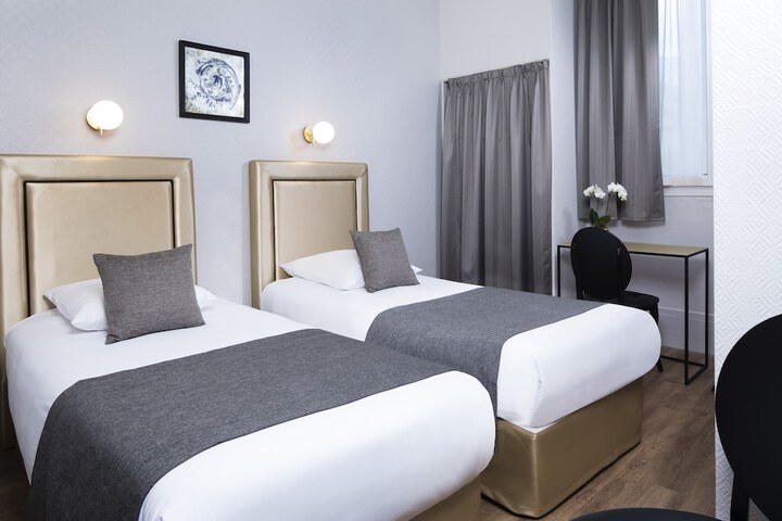 Room 10 of 79