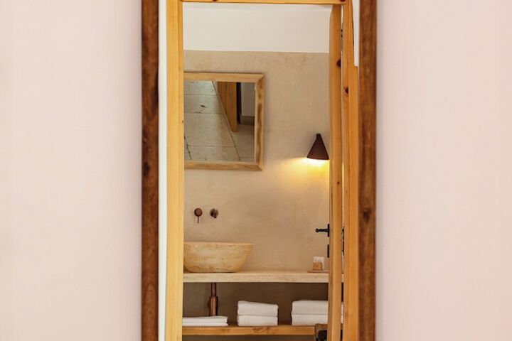 Room 45 of 78
