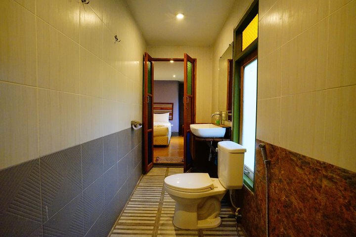 Room 55 of 93
