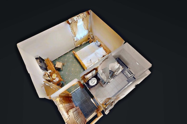 Room 16 of 91