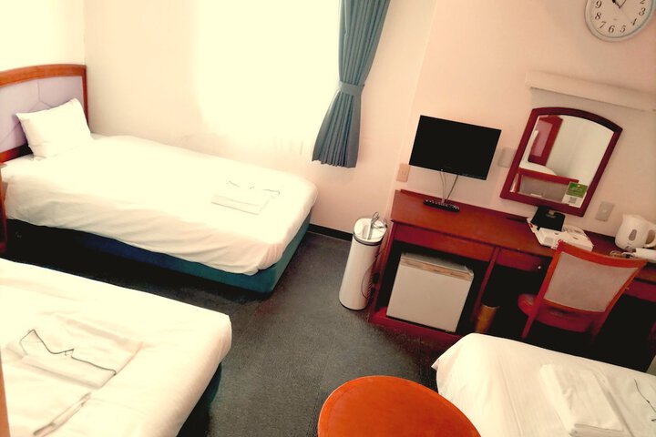 Room 19 of 39