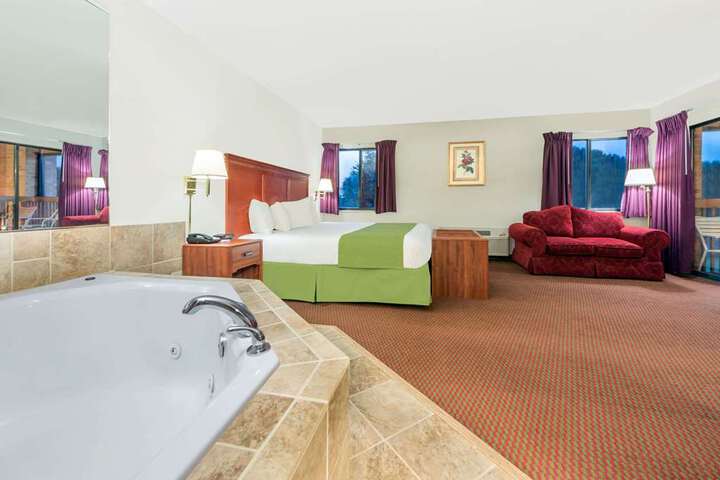 Room 8 of 13