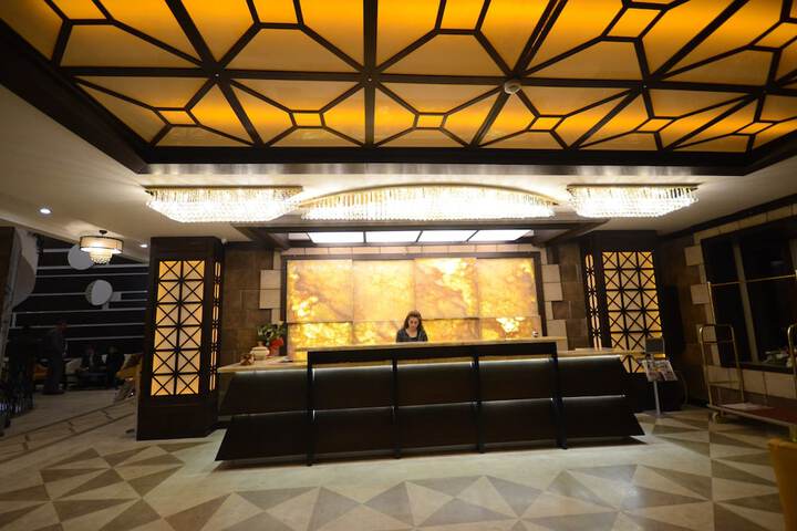 Hotel 2 of 55