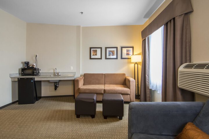 Room 10 of 54