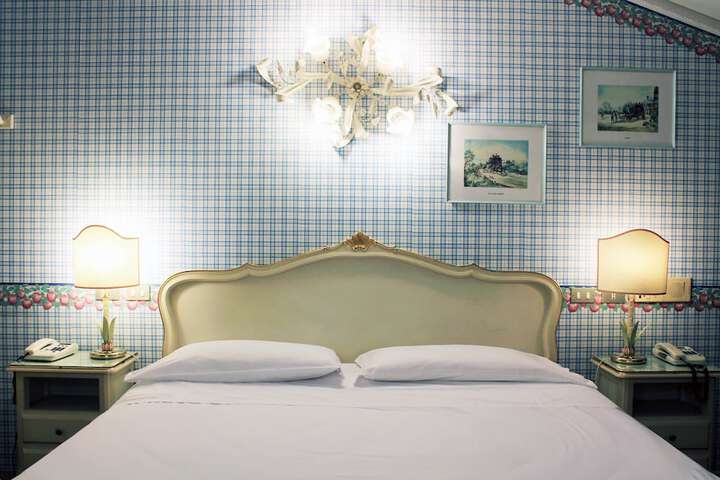 Room 35 of 65