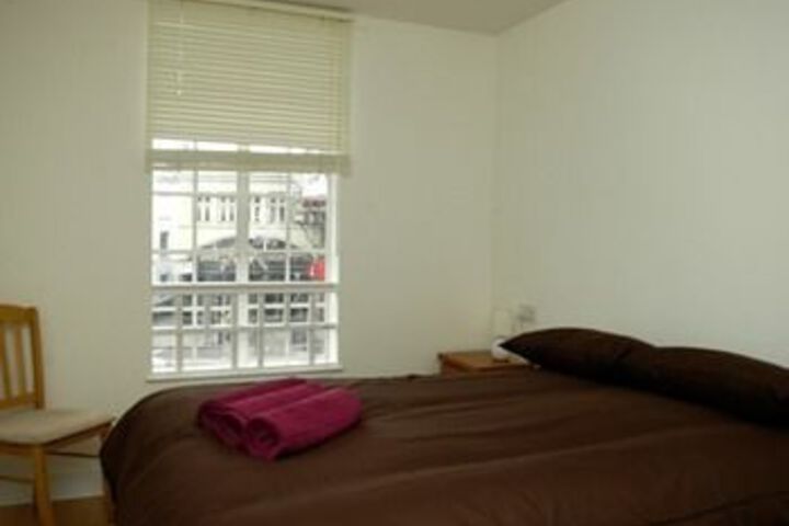 Room 8 of 29