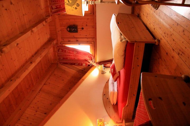Room 15 of 54