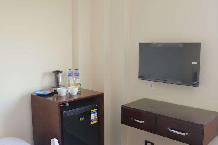 Room 18 of 109
