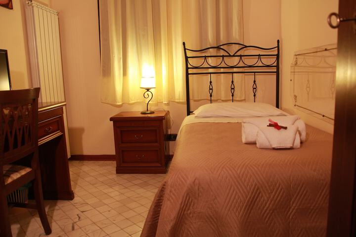 Room 7 of 40