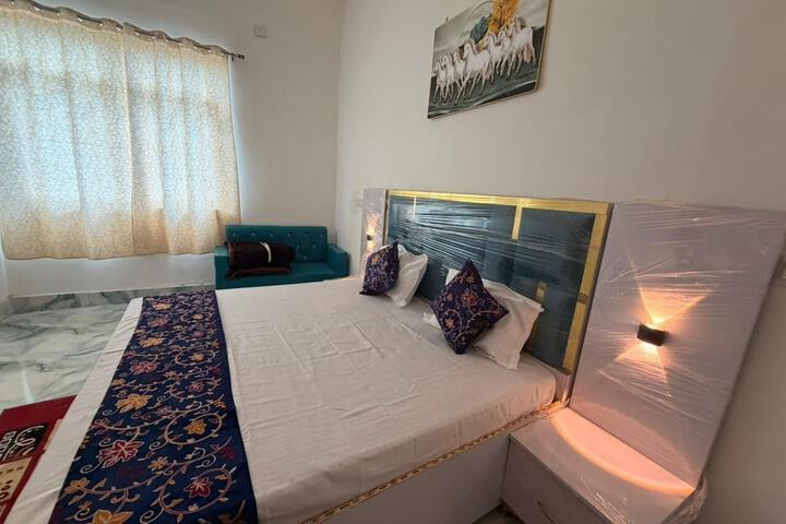 Room 16 of 69