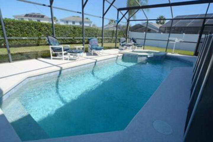 Pool 110 of 183