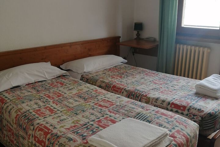 Room 5 of 51