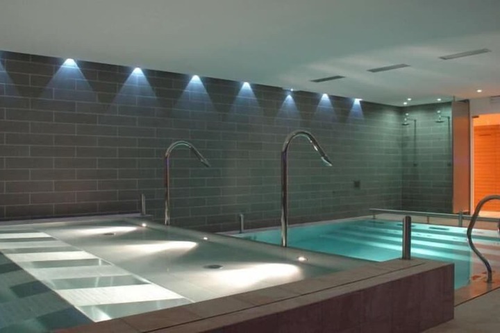 Pool 20 of 46