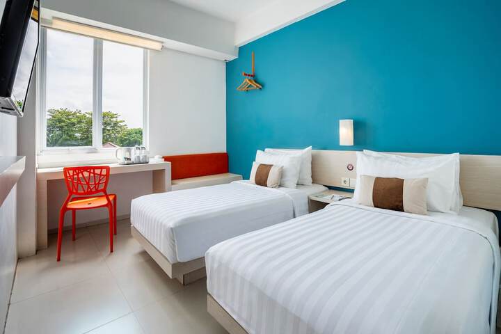 Room 8 of 15