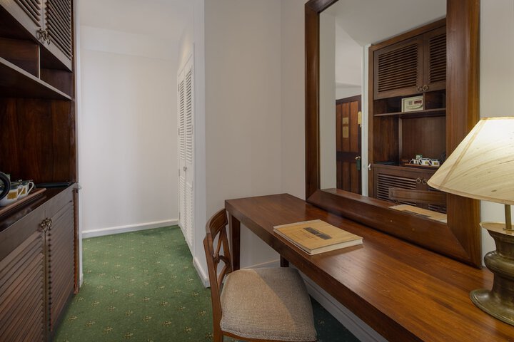 Room 5 of 55
