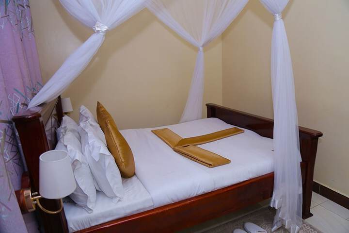 Room 5 of 21