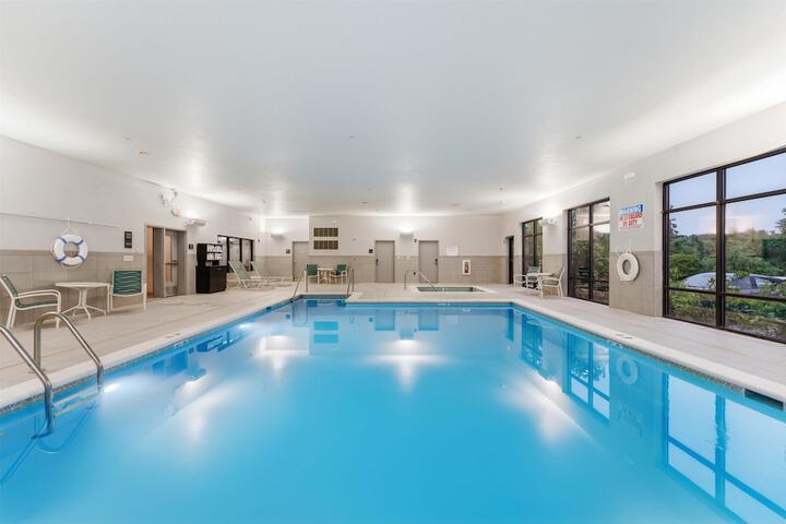 Pool 39 of 54