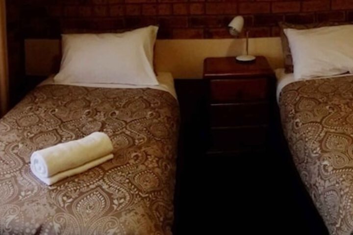 Room 2 of 21