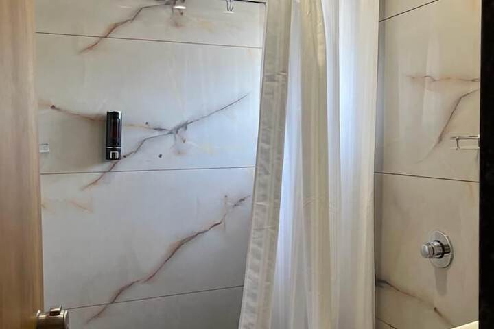 Room 15 of 20