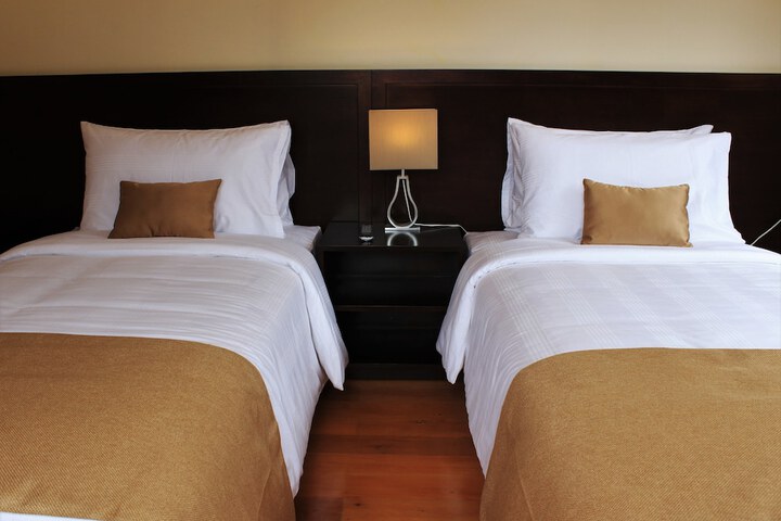 Room 9 of 21