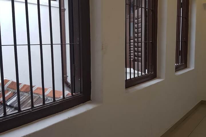 Ballroom/Hall 86 of 96