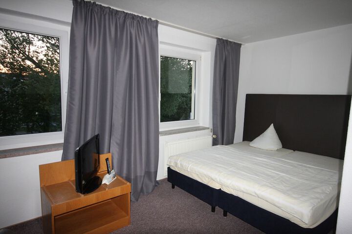 Room 17 of 72