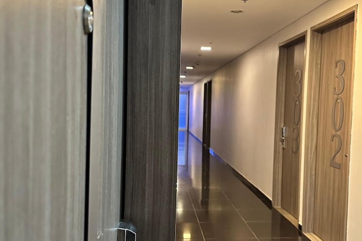Ballroom/Hall 36 of 37