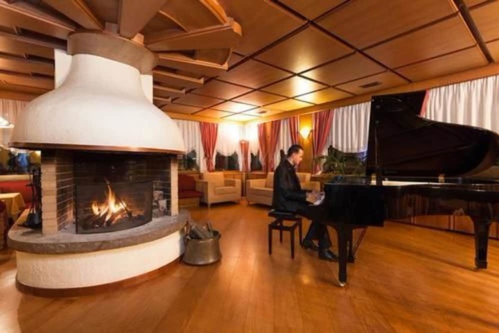 Hotel Lobby