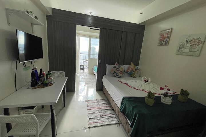 Room 80 of 216