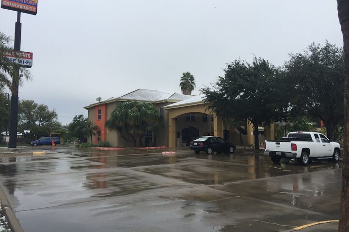 Exterior of Knights Inn & Suites City Center Edinburg / McAllen