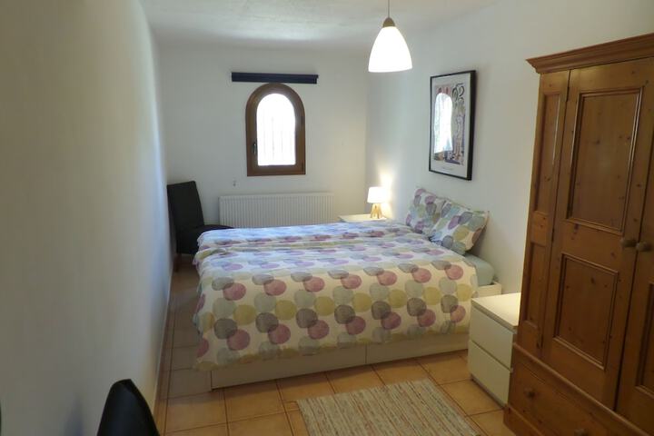 Room 11 of 66