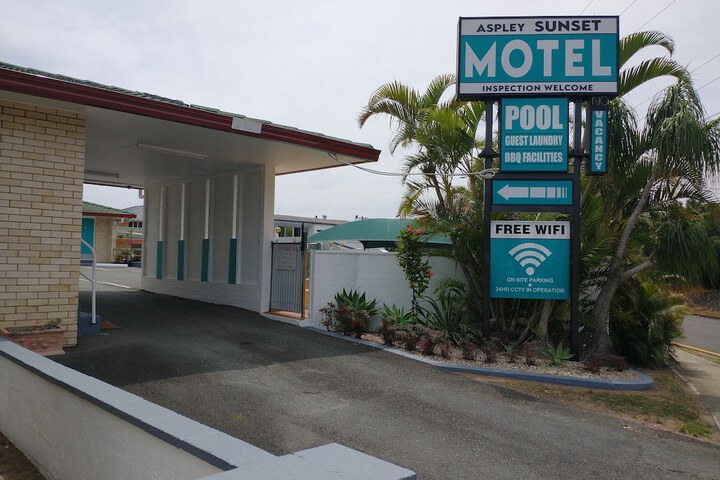 Hotel 100 of 109