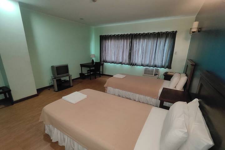 Room 22 of 31