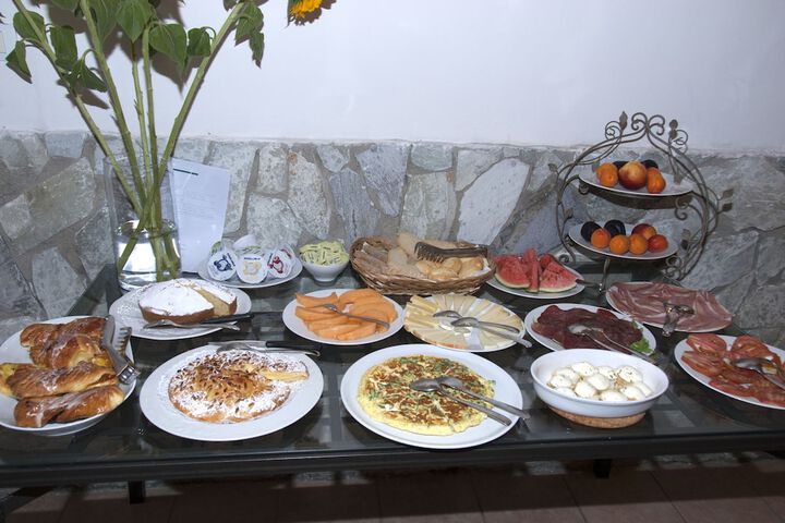 Breakfast/Coffee Service 36 of 56
