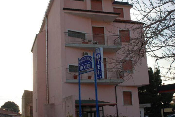 Hotel 52 of 53