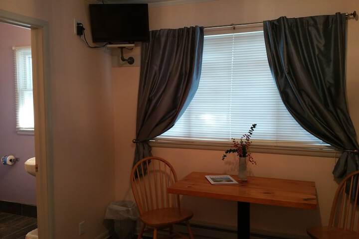Room 9 of 24